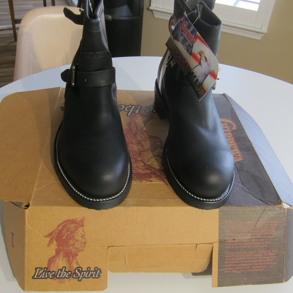 CHIPPEWA BLACK LEATHER BOOTS NIB